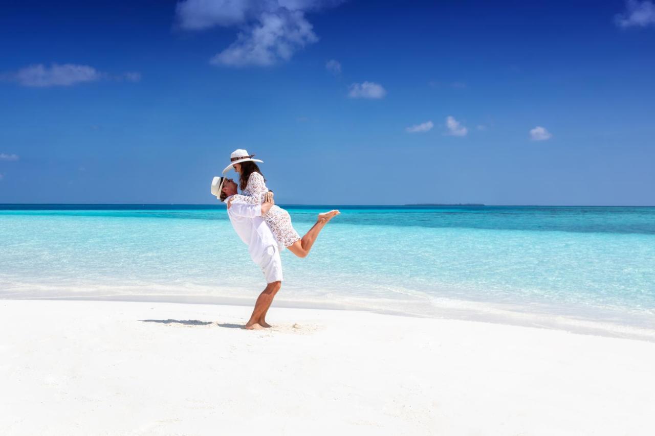 Avani Plus Fares Maldives Resort - 50 Percent Off On Seaplane Transfer For Minimum Stay Of 3 Nights And More For Stays Until 31 October 2025 Kendhoo Екстериор снимка