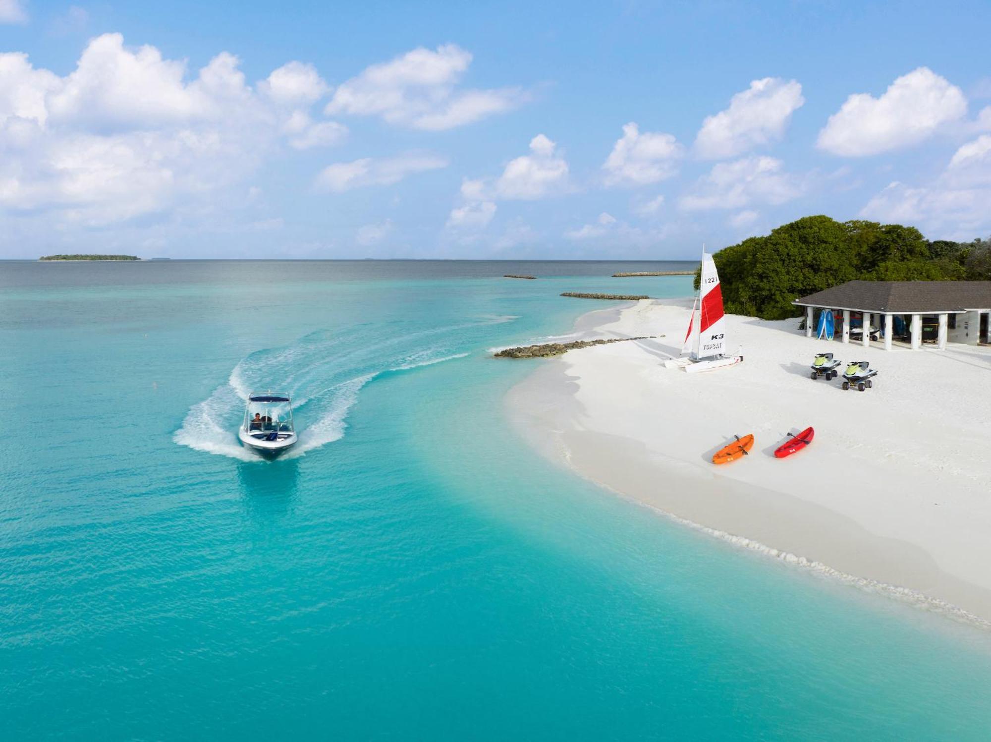 Avani Plus Fares Maldives Resort - 50 Percent Off On Seaplane Transfer For Minimum Stay Of 3 Nights And More For Stays Until 31 October 2025 Kendhoo Екстериор снимка