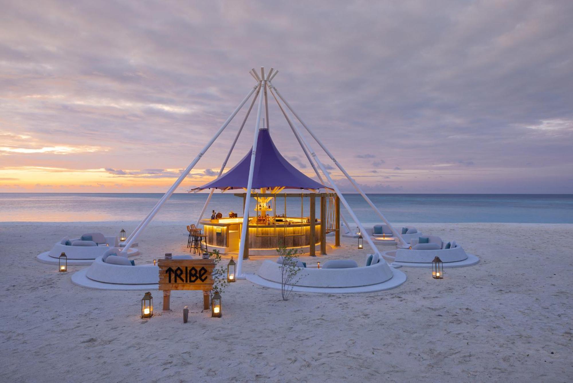 Avani Plus Fares Maldives Resort - 50 Percent Off On Seaplane Transfer For Minimum Stay Of 3 Nights And More For Stays Until 31 October 2025 Kendhoo Екстериор снимка