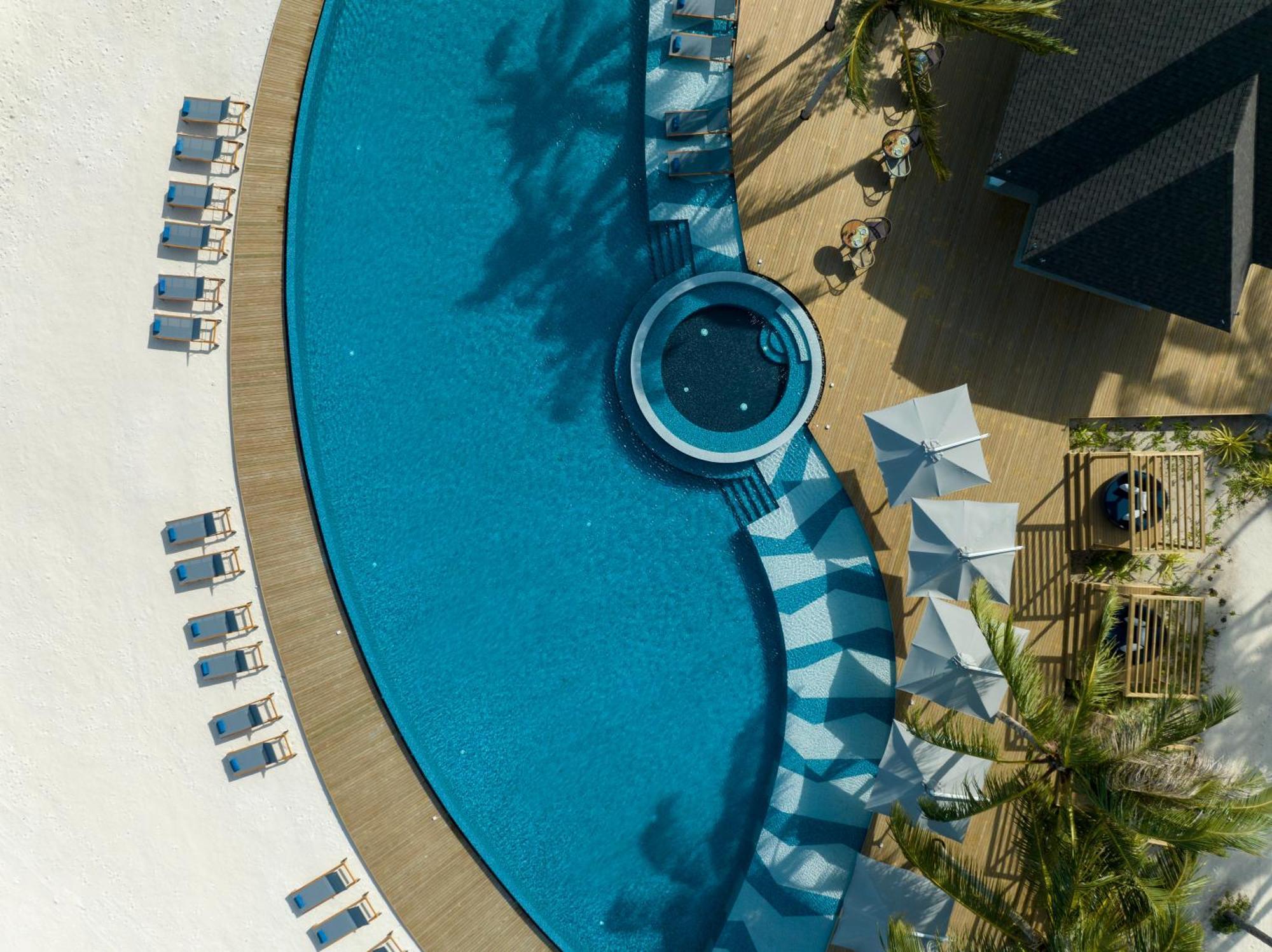 Avani Plus Fares Maldives Resort - 50 Percent Off On Seaplane Transfer For Minimum Stay Of 3 Nights And More For Stays Until 31 October 2025 Kendhoo Екстериор снимка